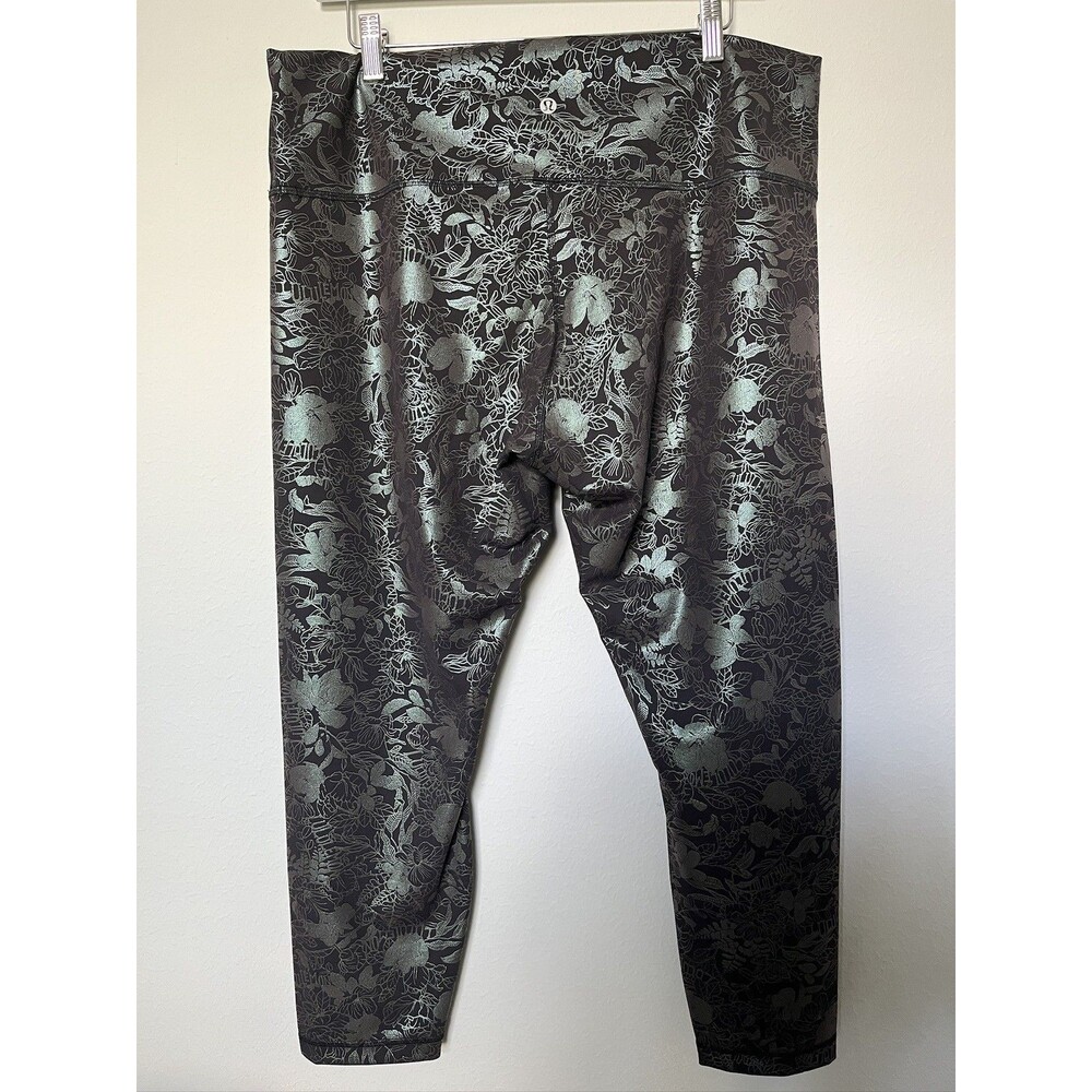Lululemon Wunder Under Logo Floral Iridescent Shine Leggings Size 18 Plus Gym